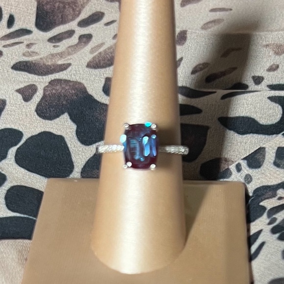 Alexandrite Ring Size 8 OCEANS FINE JEWELRY Sterling silver size 8 - Picture 2 of 5